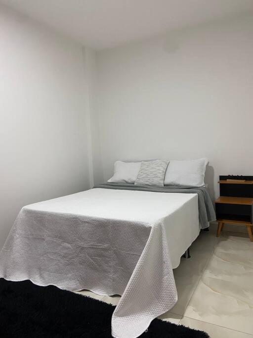 Flat Elegante E Bem Localizado Feira de Santana Exterior foto